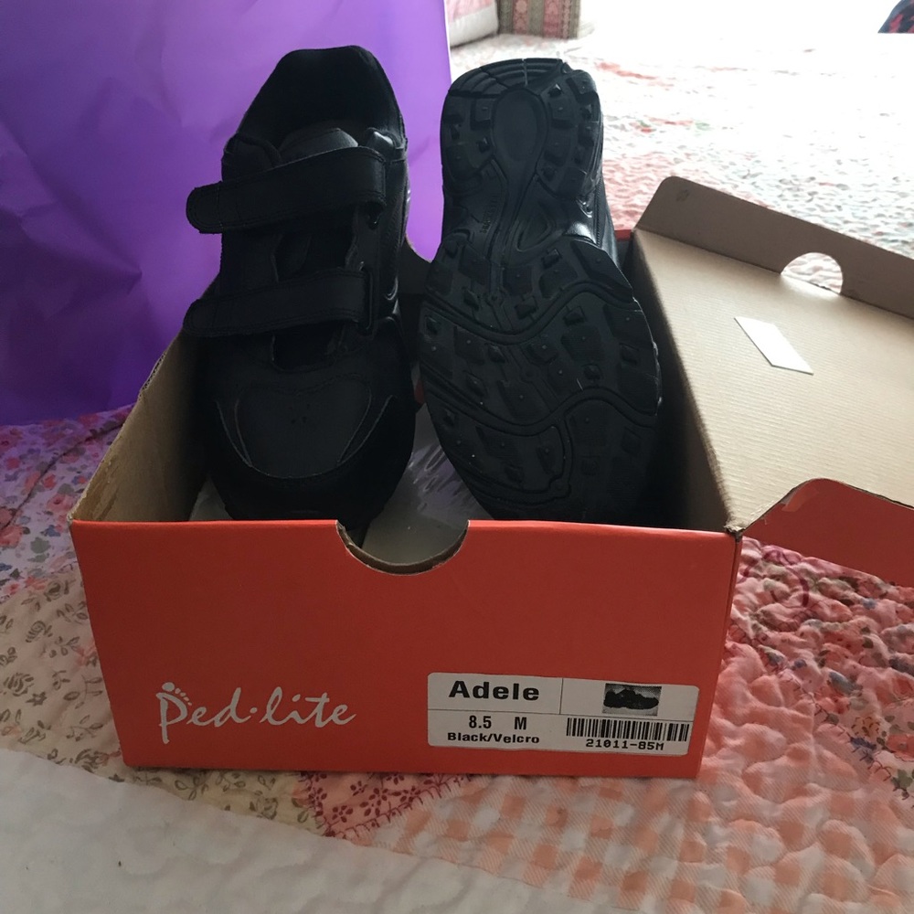 New diabetic shoes with inserts for one yr.